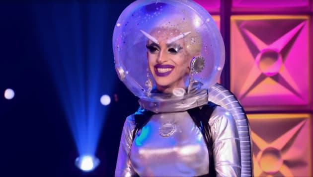 Spacewoman - RuPaul's Drag Race Season 10 Episode 4