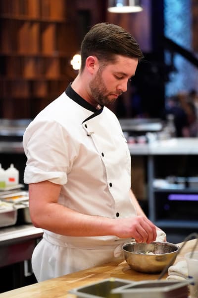 Ryan Concentrates on Cooking - Hell's Kitchen