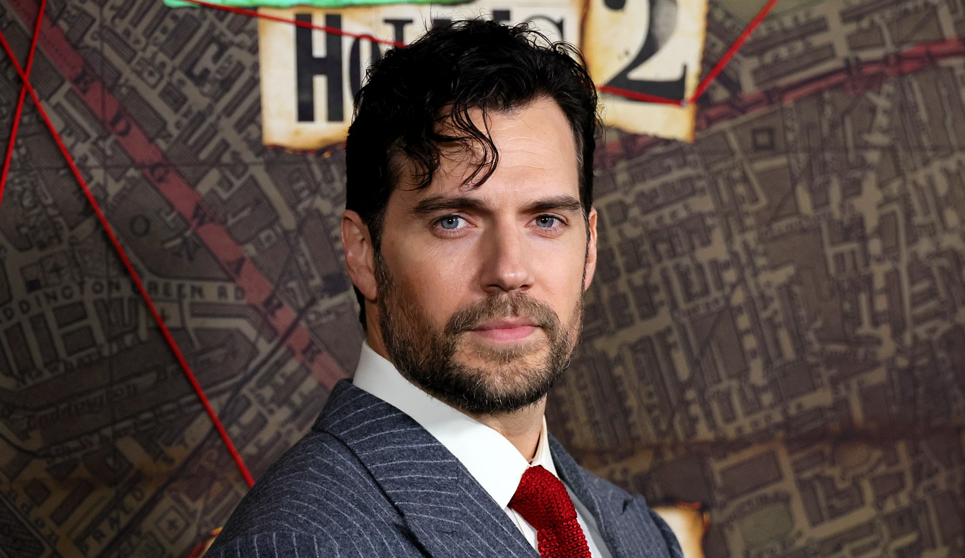 Henry Cavill to Star in Warhammer 40,000 from  Studios