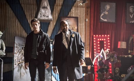 The flash season 1 episode 17 online outlet