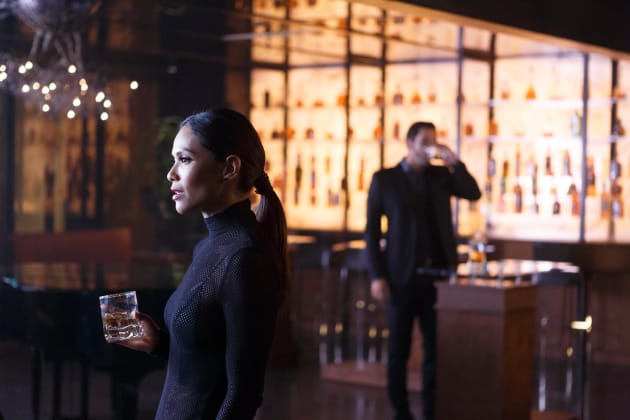 Lucifer season 2 hotsell episode 1 full episode
