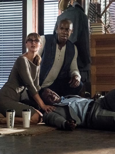 Kara, J'onn, and James - Supergirl Season 5 Episode 2