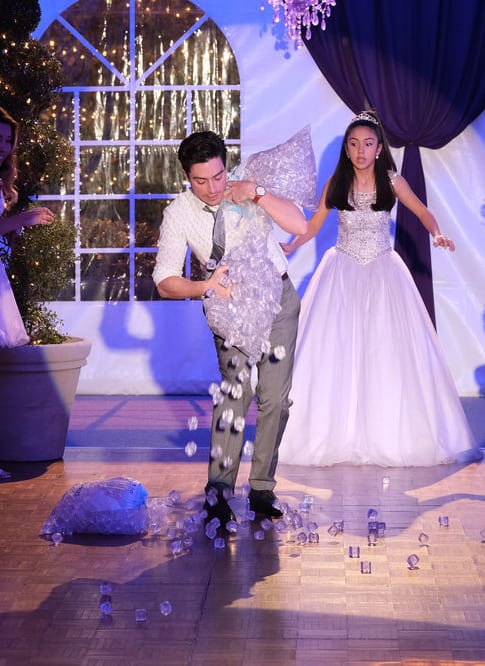 Quinceañera - Superstore