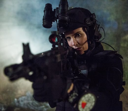 Infiltrating Enemy Land - The Last Ship Season 5 Episode 6