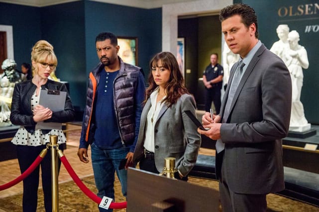 Angie Tribeca (Angie Tribeca)