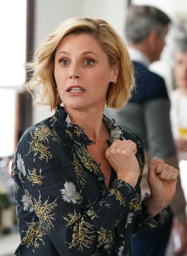 Modern family online s11e17 online