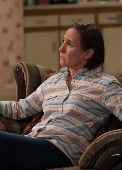 Jackie Gives Advice - The Conners Season 3 Episode 12