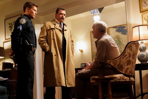 Frank Gets Involved - Blue Bloods