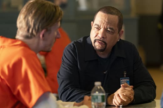 Questioning a Jailed Suspect - Law & Order: SVU Season 25 Episode 13
