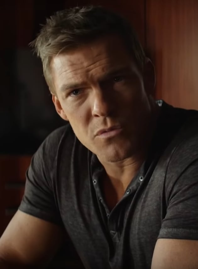 Alan Ritchson is Jack Reacher in First Trailer for Prime ...