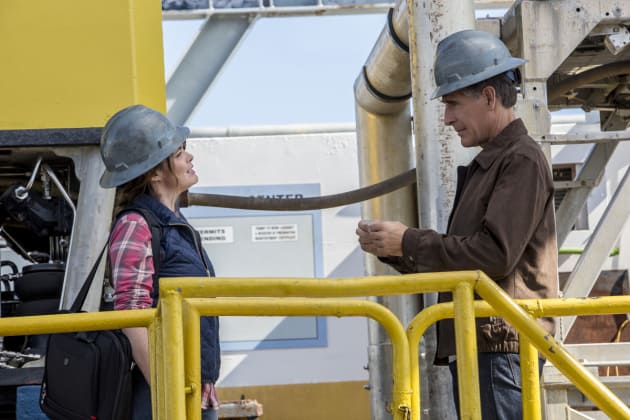 Tapping In - NCIS: New Orleans Season 3 Episode 12