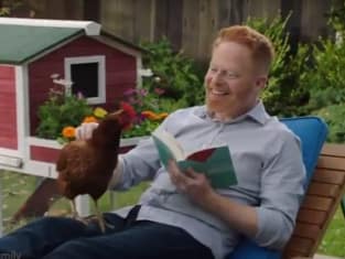 Alex Preps For An Interview Modern Family Season 10 Episode 7 Tv Fanatic