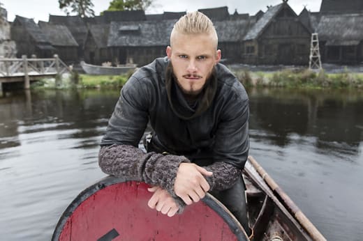 Alexander Ludwig Beckett Authentic Vikings Bjorn Lothbrok Signed 8x10 Photo  BAS