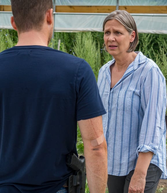 Manual Labor - Chicago PD Season 7 Episode 6