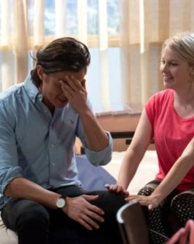 Leo and Delaney - Neighbours