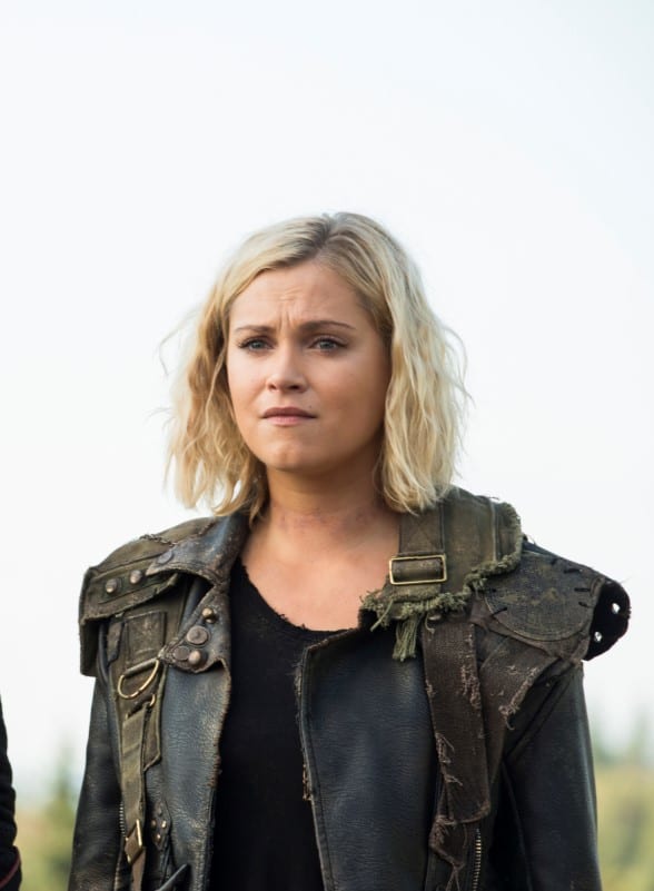 Clarke Gets Watched by Russell - The 100 Season 6 Episode 3