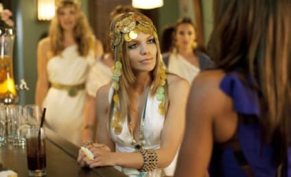 90210 Review: Going Greek