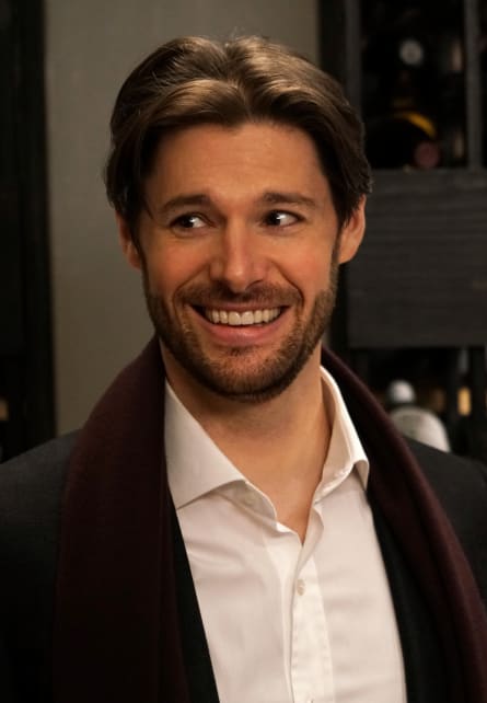 Rob party - Younger Season 7 Episode 3