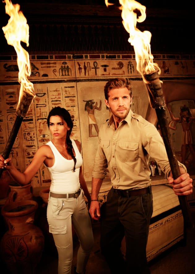 Sofia Pernas and Matt Barr in Blood & Treasure
