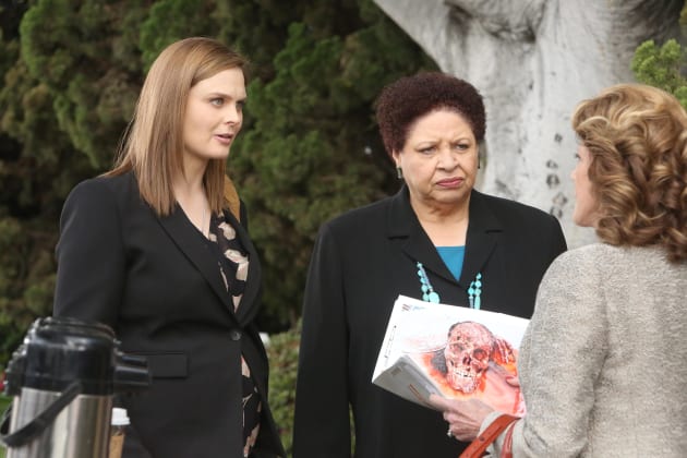 Brennan and Caroline Seek a Warrant - Bones