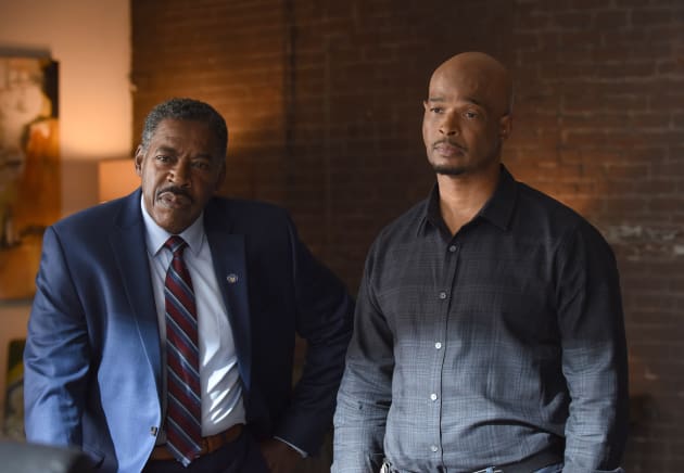 Secret Service - Lethal Weapon Season 2 Episode 11