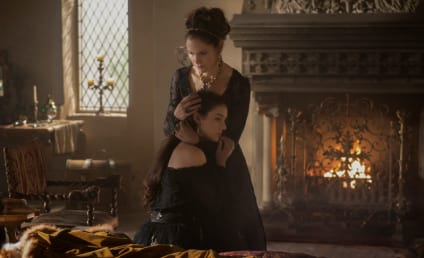 Amy Brenneman on Reign: First Look!
