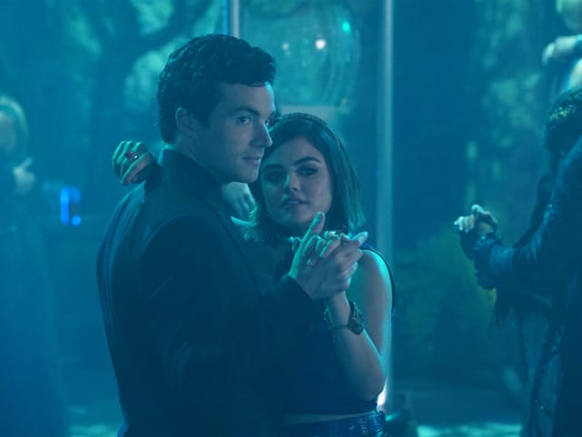 What You Looking At? - Pretty Little Liars Season 6 Episode 9