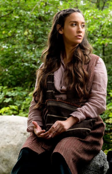 Julia talking - The Magicians Season 5 Episode 8