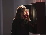 Elena on the Phone - The Vampire Diaries Season 6 Episode 11