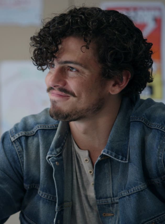 Bonding with Kids - Tall - Good Trouble Season 3 Episode 3