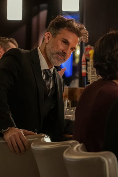 Jonathan Makes a Move - NOS4A2 Season 2 Episode 6