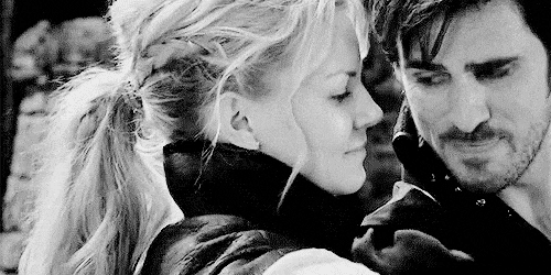 Emma teaches Hook to use a sword - Once Upon a Time
