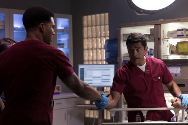 Meeting the New Guy - The Night Shift Season 4 Episode 1