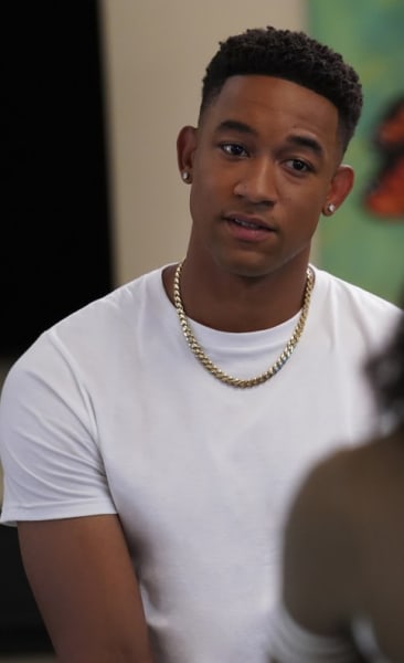 A Realization - All American: Homecoming Season 1 Episode 3