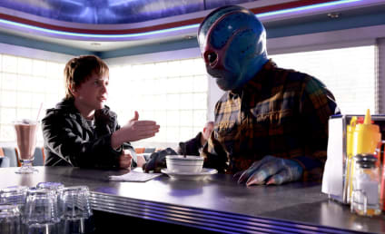 Resident alien watch online top