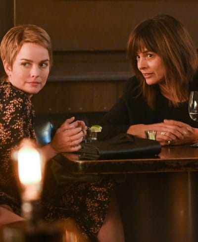 Maggie and Delilah on the Prowl - Tall  - A Million Little Things Season 2 Episode 16