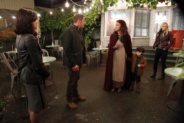 Marian Is Back - Once Upon a Time Season 4 Episode 1