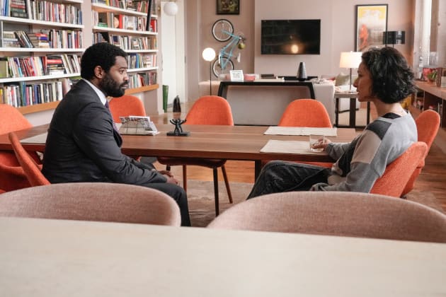 A difference of Opinion - For Life Season 2 Episode 8