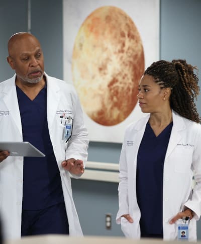 Cardio Queen Returns -tall - Grey's Anatomy Season 18 Episode 8