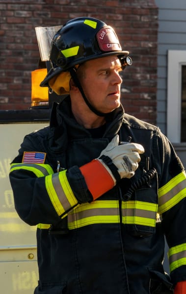 Calling It In - 9-1-1 Season 3 Episode 17