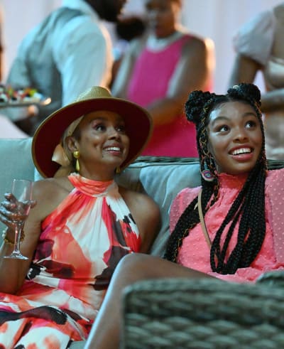 Vibing with Auntie - tall - Our Kind of People Season 1 Episode 1