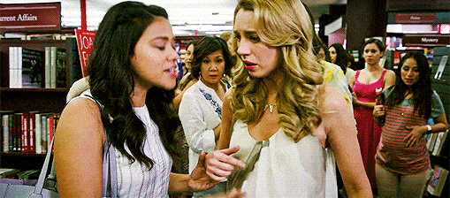Jane and Petra - Jane the Virgin