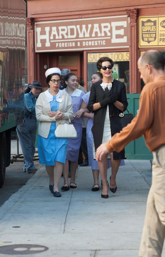 Why Be Lonely? - FEUD: Bette and Joan Season 1 Episode 3