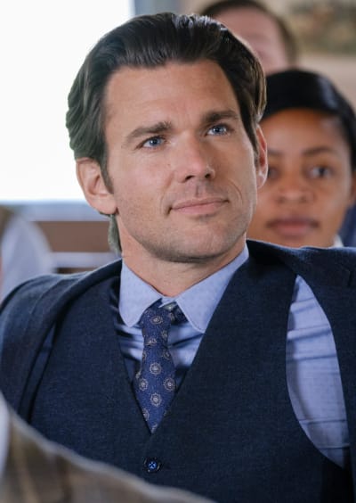 Nathan Looks Comfy - When Calls the Heart Season 9 Episode 8