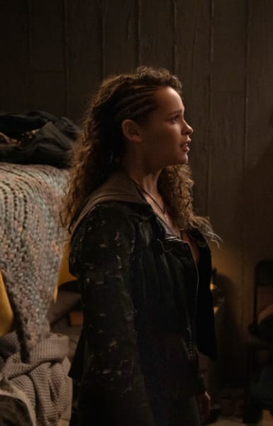 Callie Faces Off With Reese - The 100 Season 7 Episode 8
