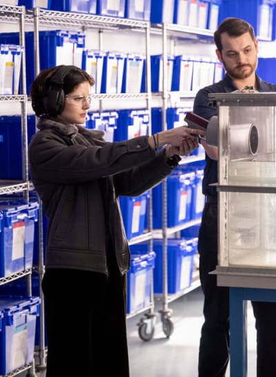 Ready to Shoot - Law & Order: Organized Crime Season 3 Episode 15