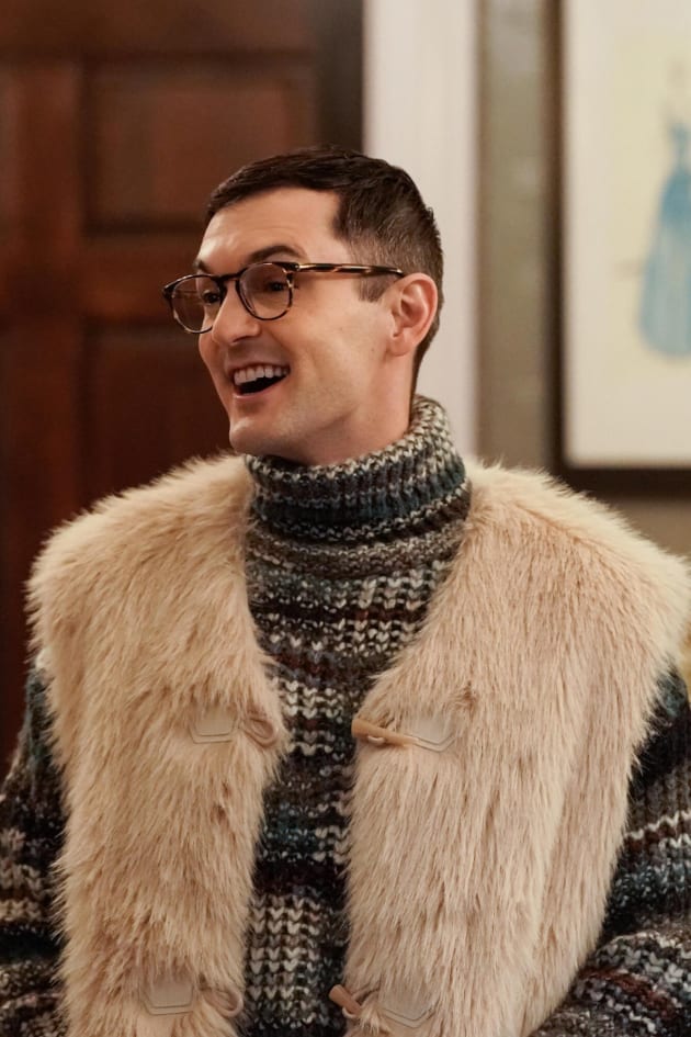 Smiley Cliff Only Murders In the Building Season 3 Episode 3 TV Fanatic