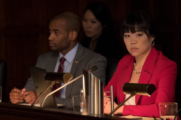 Pink is In - Designated Survivor Season 1 Episode 19