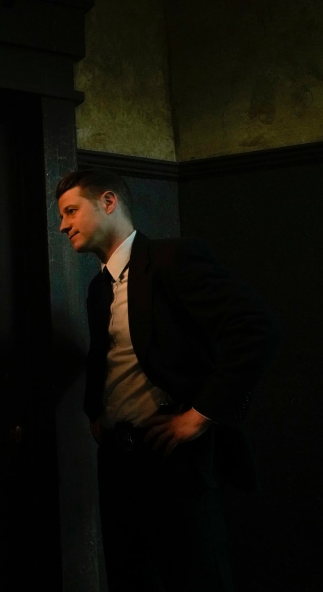 Jim Has His Doubts - Gotham Season 5 Episode 8