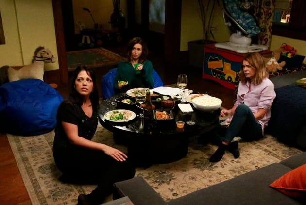 Girls' Night! - Grey's Anatomy Season 12 Episode 3